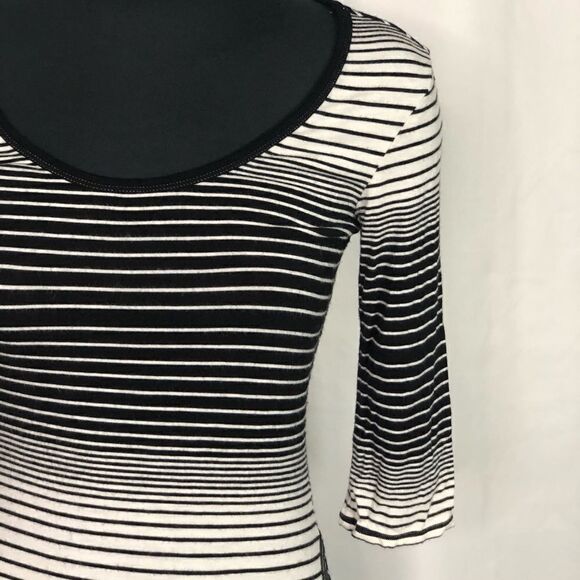 Max Studio Long Sleeve Stripe Maxi Dress - Women’s XS - Picture 6 of 7